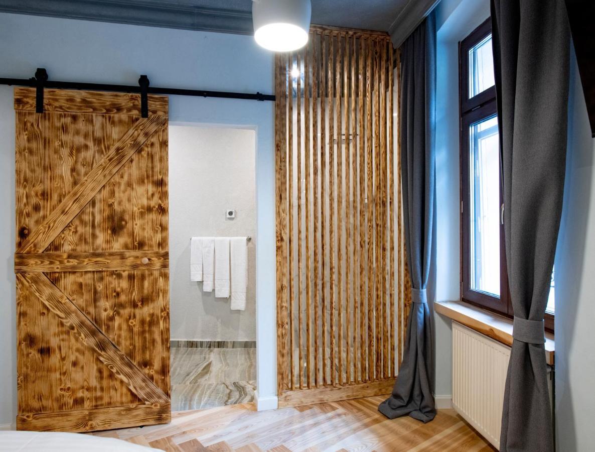Barrique Chambers Hotel Brasov Bagian luar foto