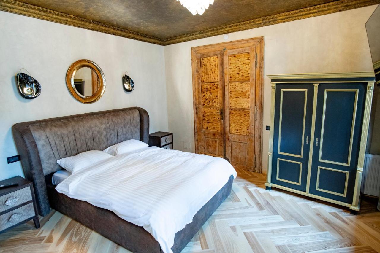 Barrique Chambers Hotel Brasov Bagian luar foto
