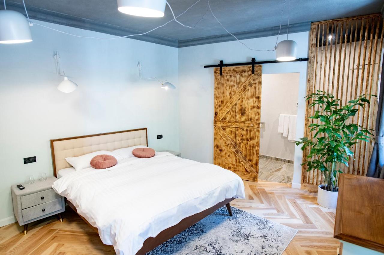 Barrique Chambers Hotel Brasov Bagian luar foto
