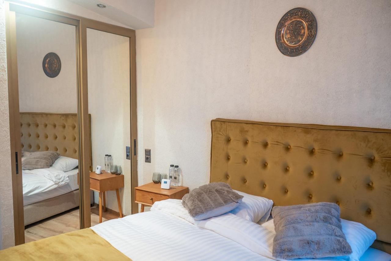 Barrique Chambers Hotel Brasov Bagian luar foto